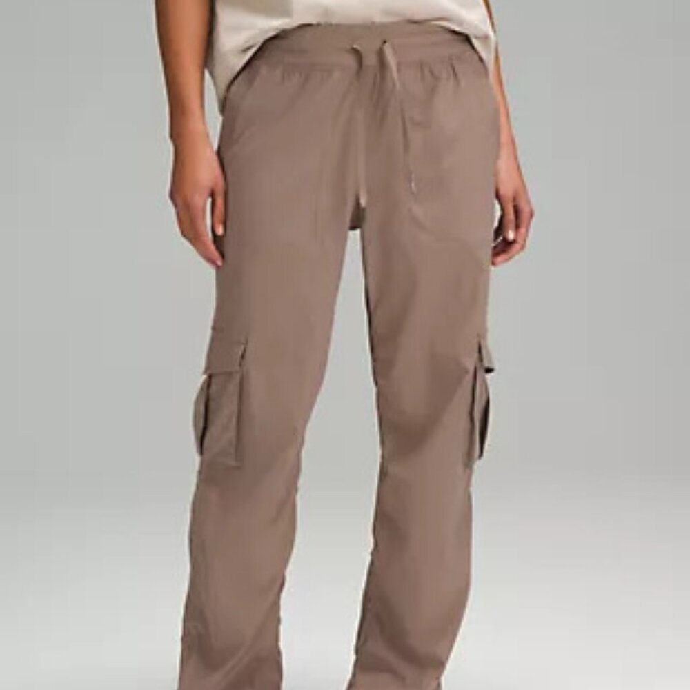 Dance Studio Relaxed-Fit Mid-Rise Cargo Pant
